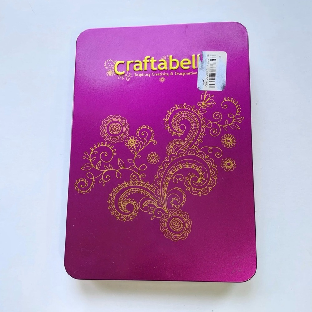Craftabelle – Bead Creation Kit – Bracelet & Necklace Making Kit - NEW
